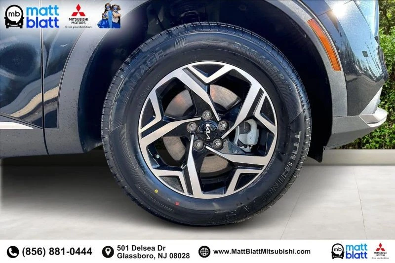 2024 Kia Sportage - Image 10 of 12