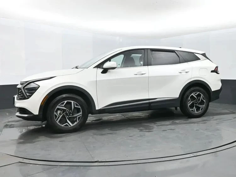 2024 Kia Sportage - Image 5 of 12