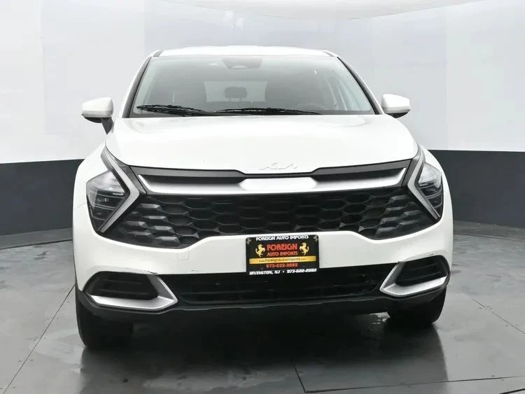 2024 Kia Sportage - Image 3 of 12