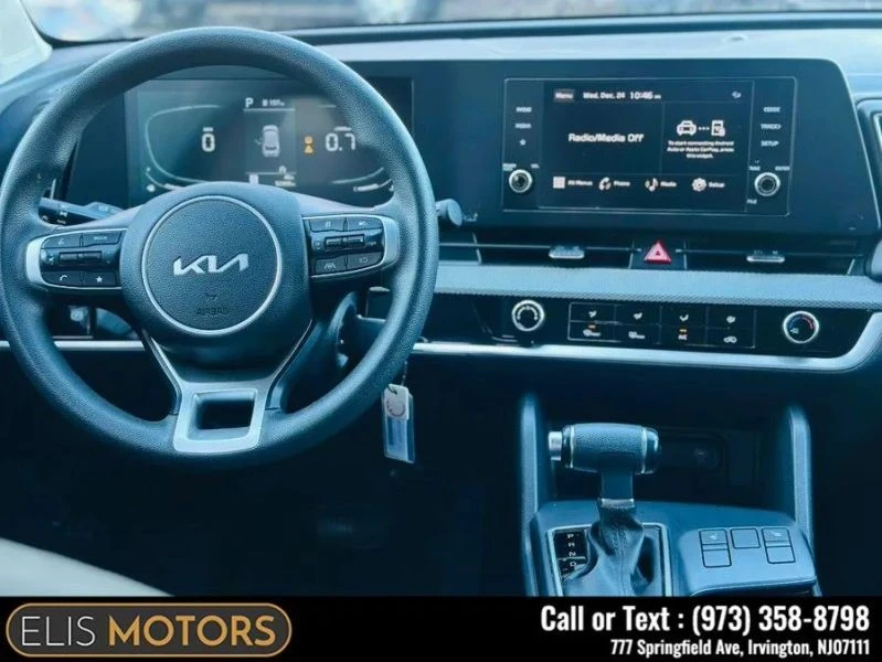 2024 Kia Sportage - Image 10 of 12