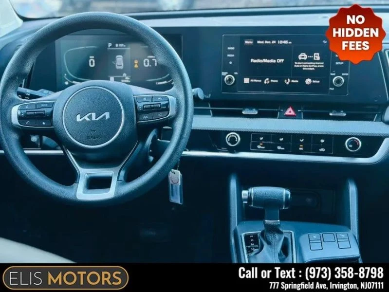 2024 Kia Sportage - Image 10 of 12