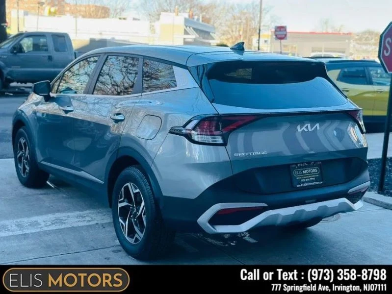 2024 Kia Sportage - Image 6 of 12