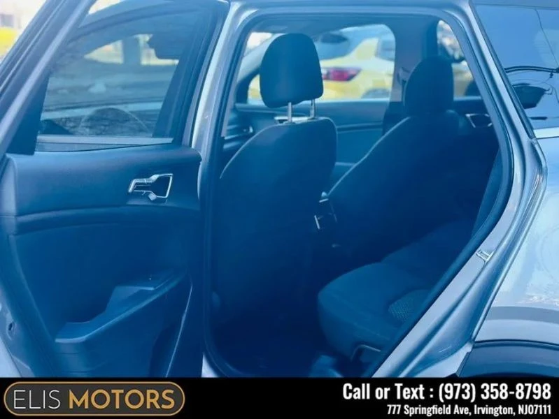 2024 Kia Sportage - Image 9 of 12