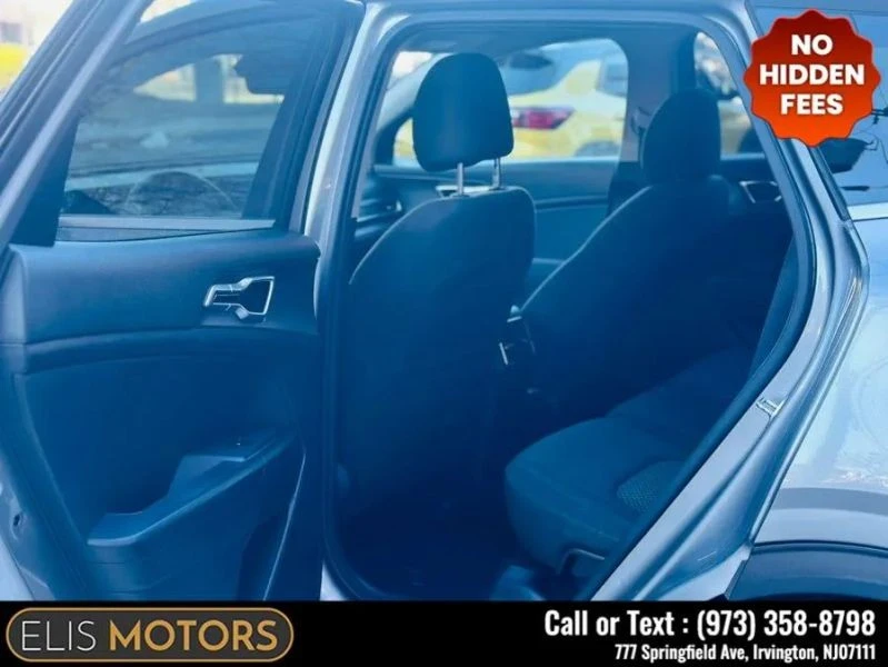 2024 Kia Sportage - Image 9 of 12