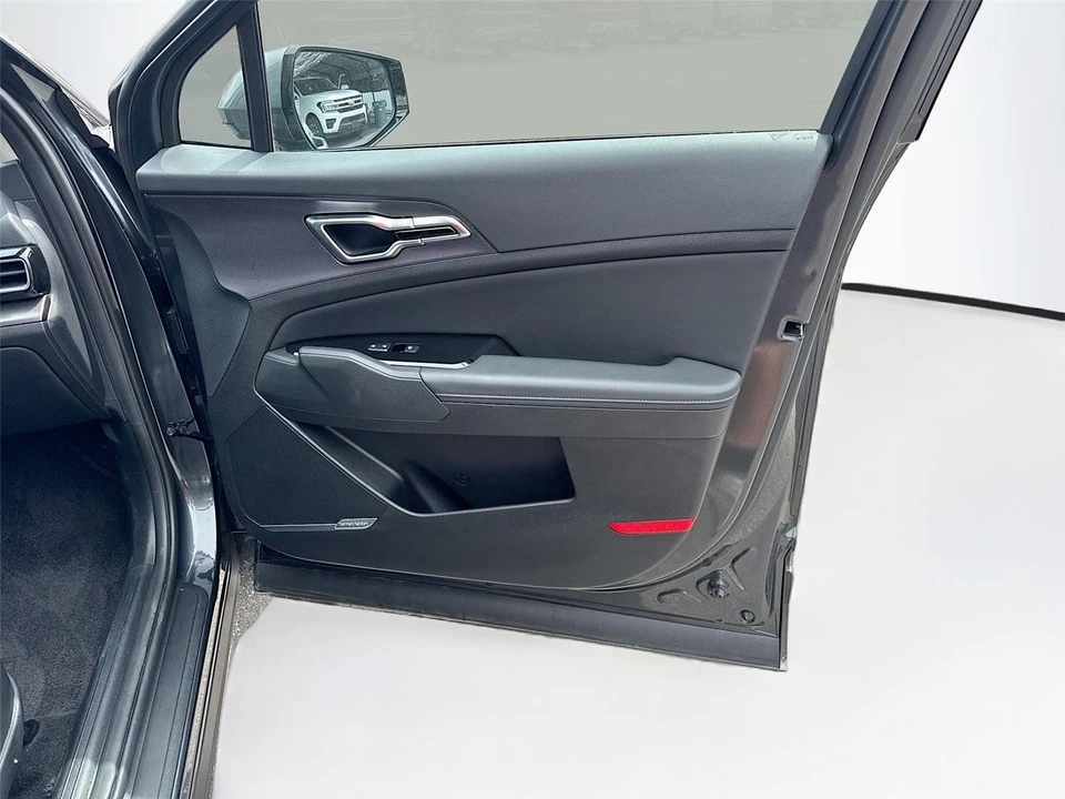 2024 Kia Sportage - Image 16 of 16