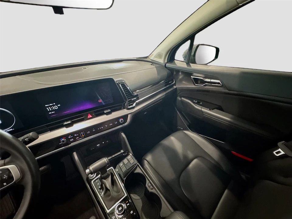 2024 Kia Sportage - Image 8 of 21