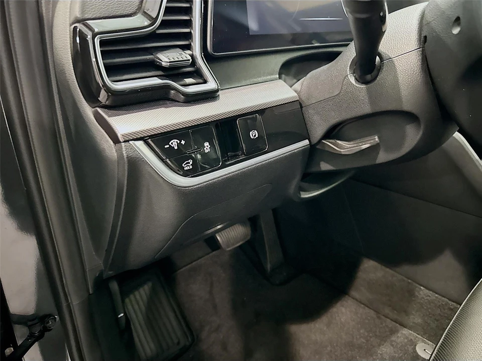 2024 Kia Sportage - Image 7 of 21