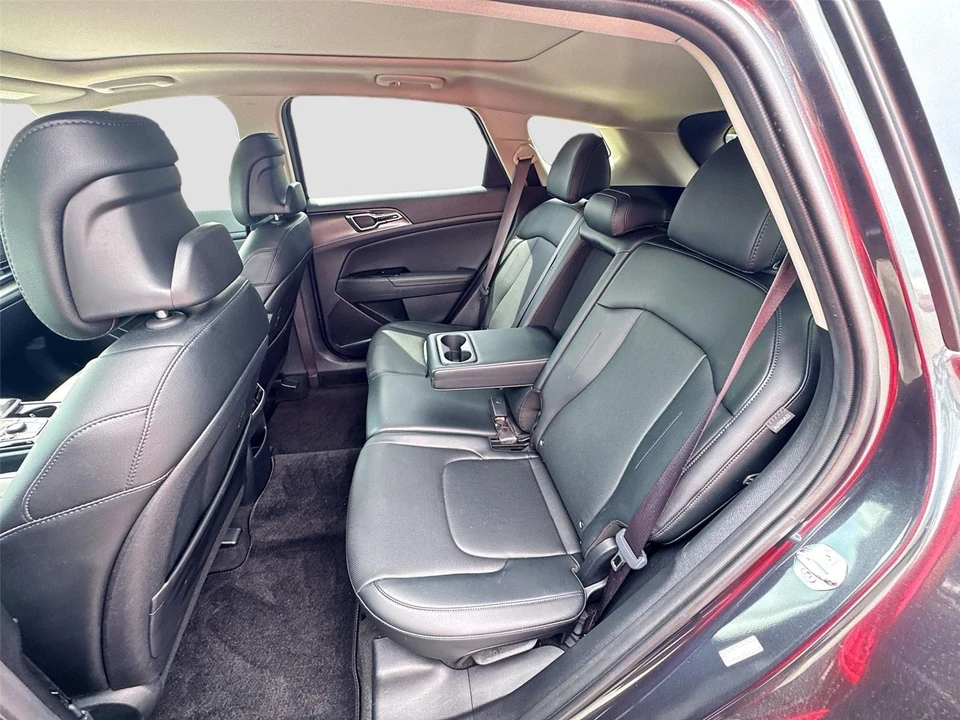2024 Kia Sportage - Image 12 of 16