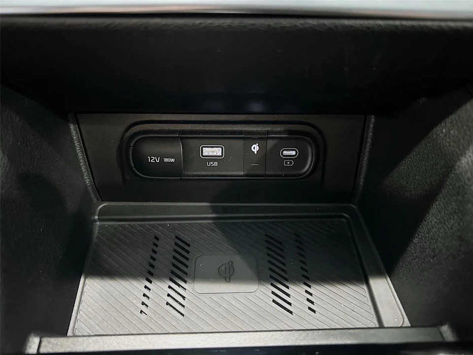 2024 Kia Sportage - Image 16 of 21