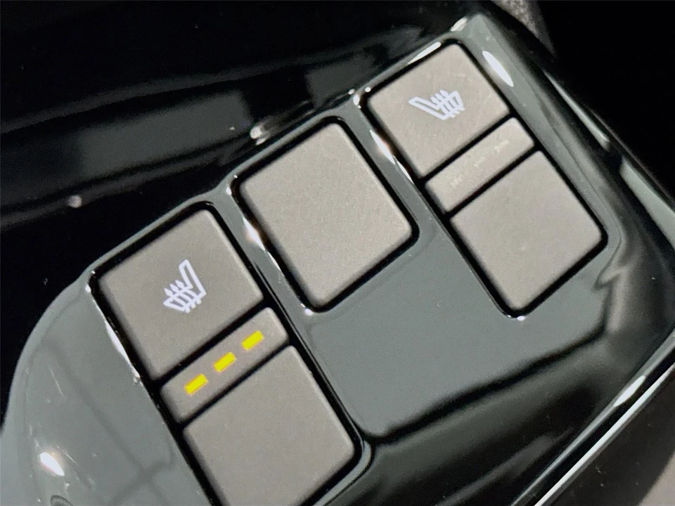 2024 Kia Sportage - Image 12 of 21