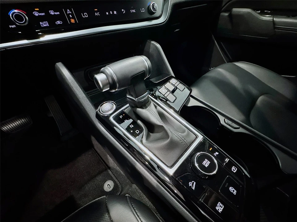 2024 Kia Sportage - Image 15 of 21