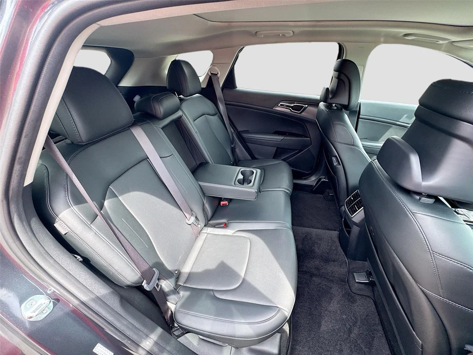 2024 Kia Sportage - Image 13 of 16