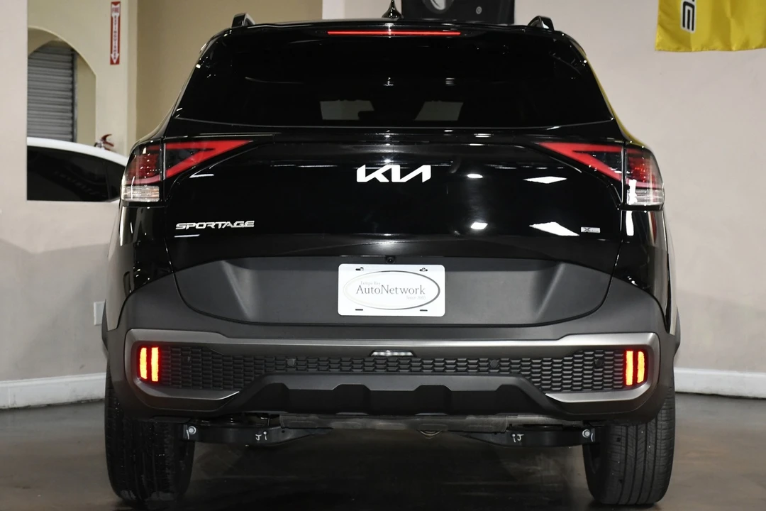 2024 Kia Sportage - Image 2 of 12