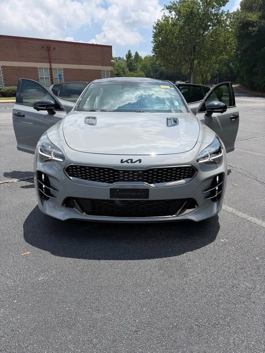 2024 Kia Stinger GT - Image 2 of 8