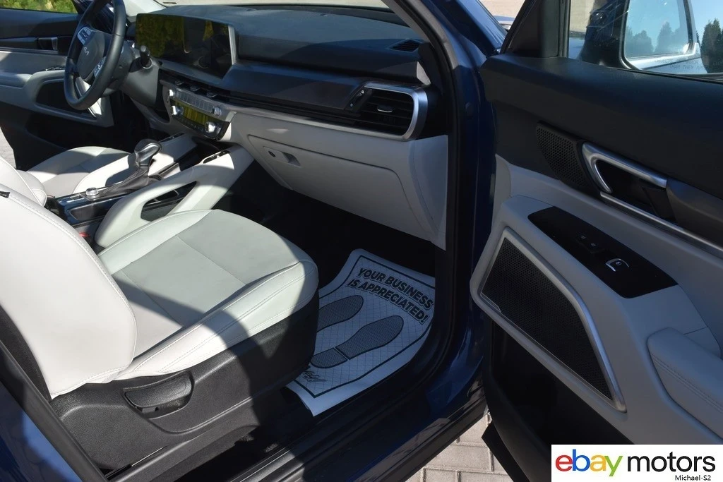 2024 Kia Telluride - Image 17 of 21