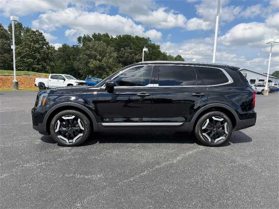 2024 Kia Telluride - Image 5 of 31