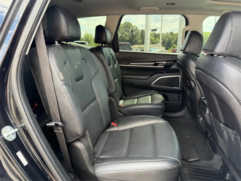 2024 Kia Telluride - Image 15 of 31