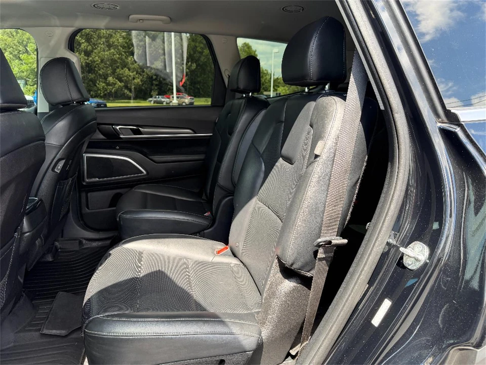 2024 Kia Telluride - Image 18 of 31
