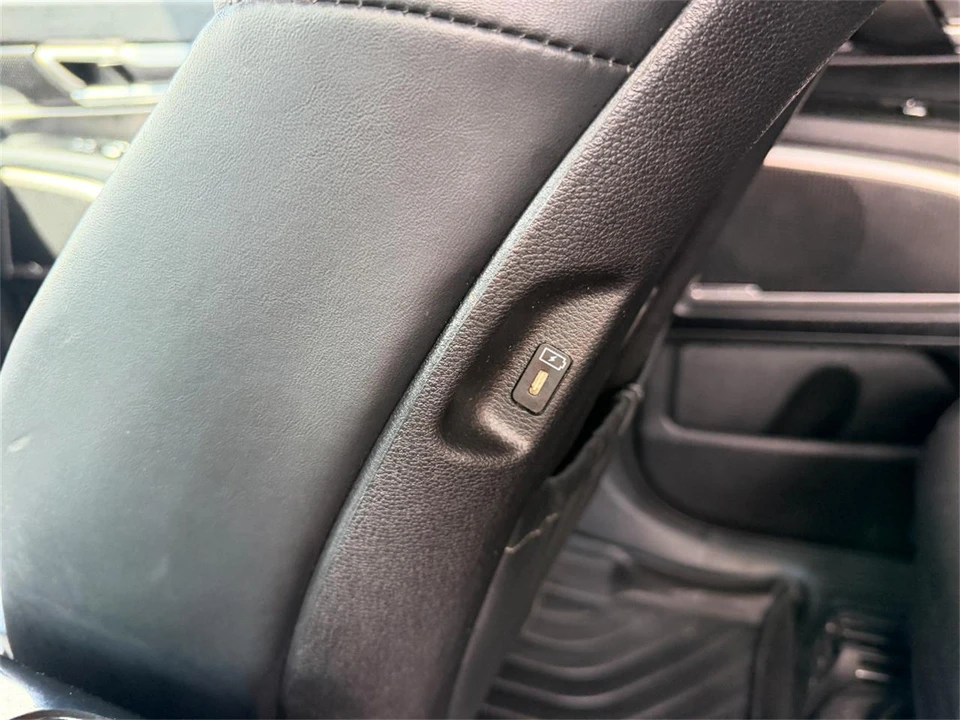 2024 Kia Telluride - Image 20 of 31