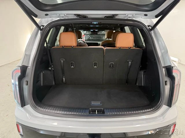 2024 Kia Telluride - Image 8 of 21
