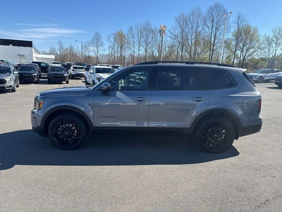 2024 Kia Telluride - Image 2 of 21