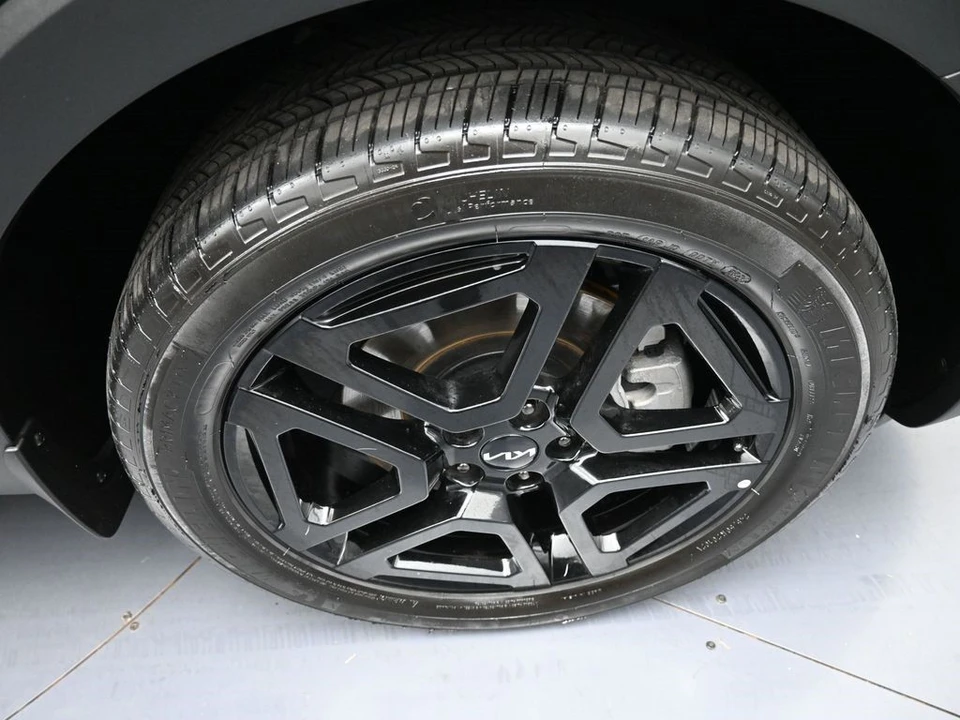 2024 Kia Telluride - Image 13 of 21