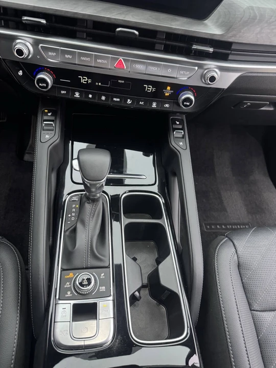2024 Kia Telluride - Image 17 of 19