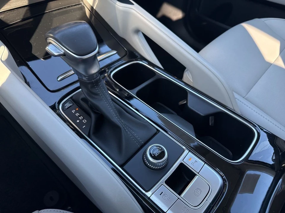2024 Kia Telluride - Image 17 of 21