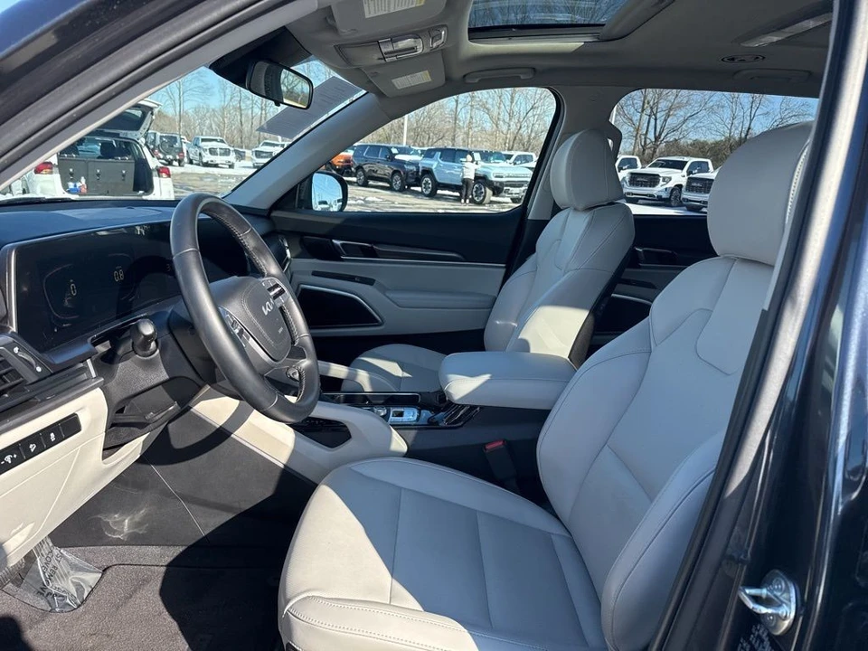 2024 Kia Telluride - Image 2 of 12