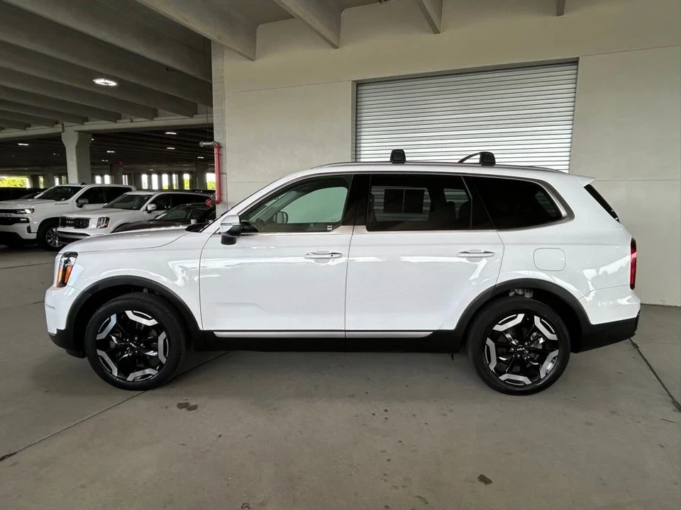 2024 Kia Telluride - Image 5 of 12
