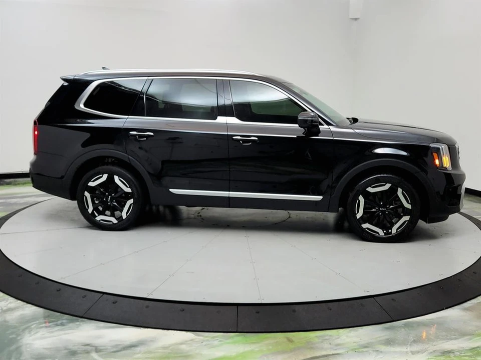 2024 Kia Telluride - Image 4 of 12