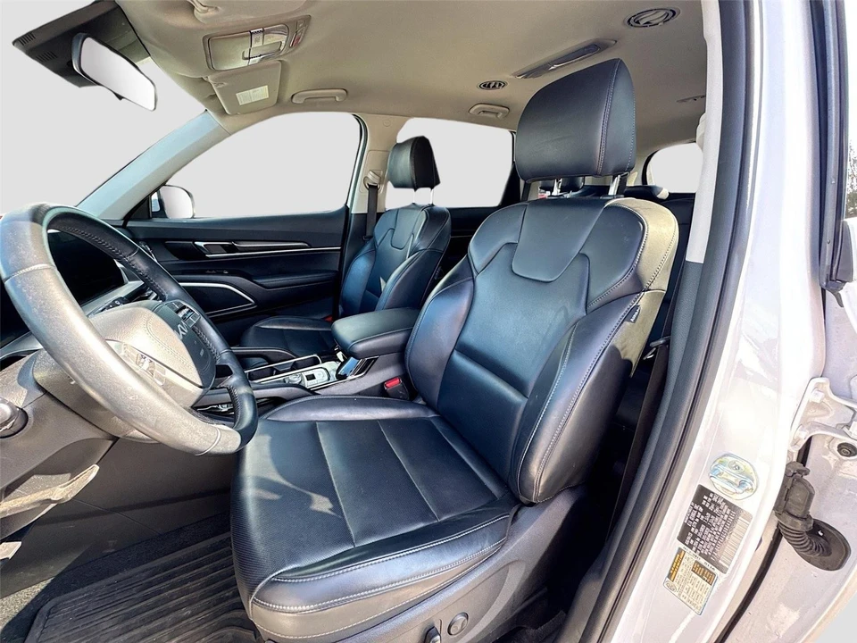 2024 Kia Telluride - Image 10 of 15