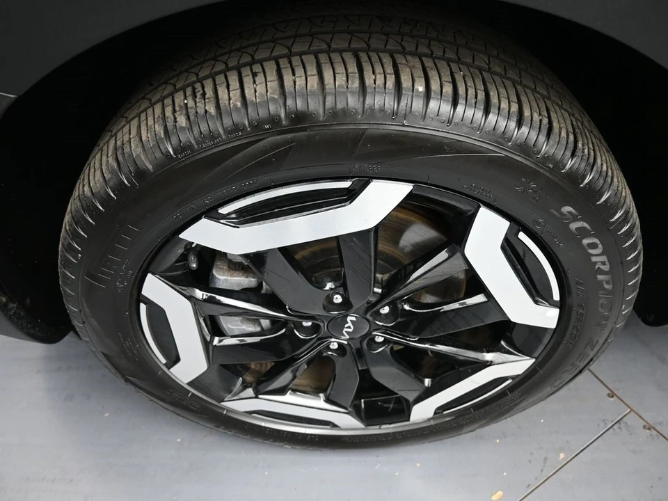 2024 Kia Telluride - Image 14 of 21