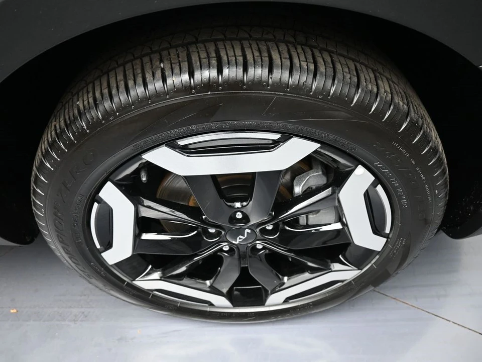 2024 Kia Telluride - Image 13 of 21