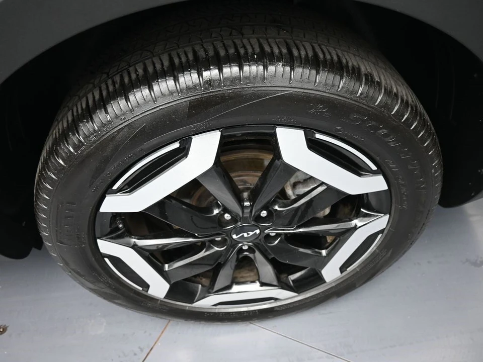 2024 Kia Telluride - Image 15 of 21