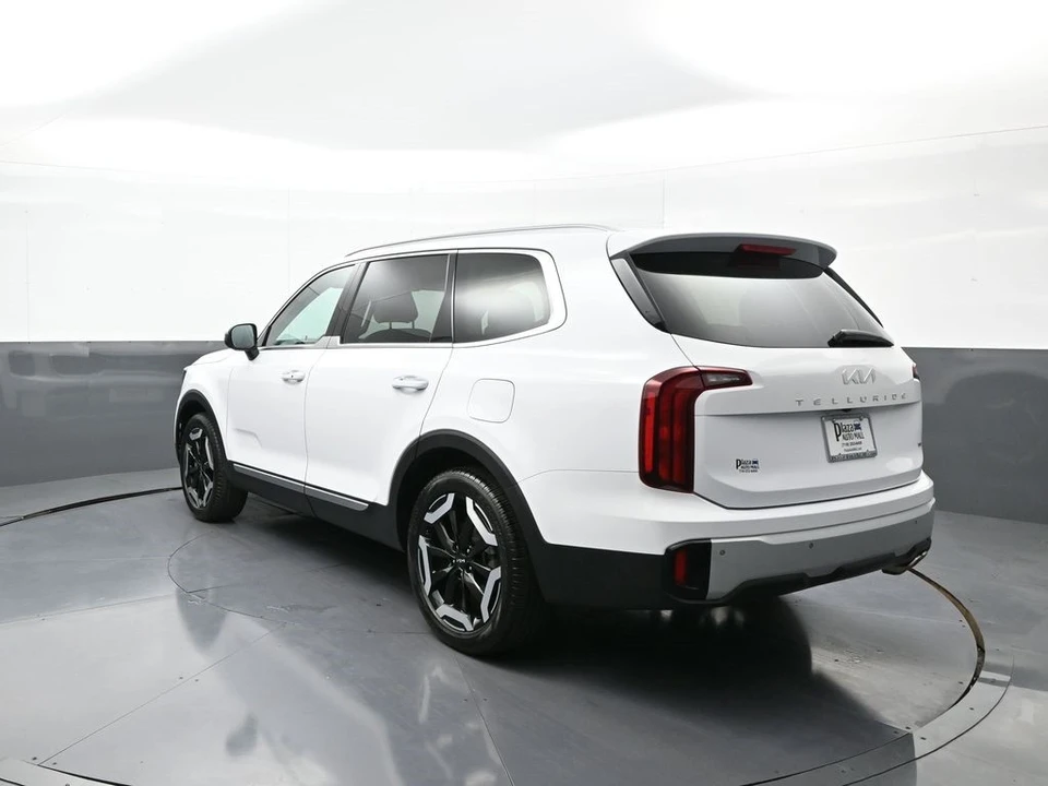 2024 Kia Telluride - Image 8 of 12