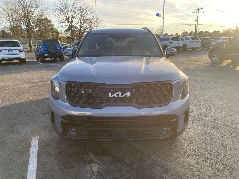 2024 Kia Telluride - Image 2 of 12