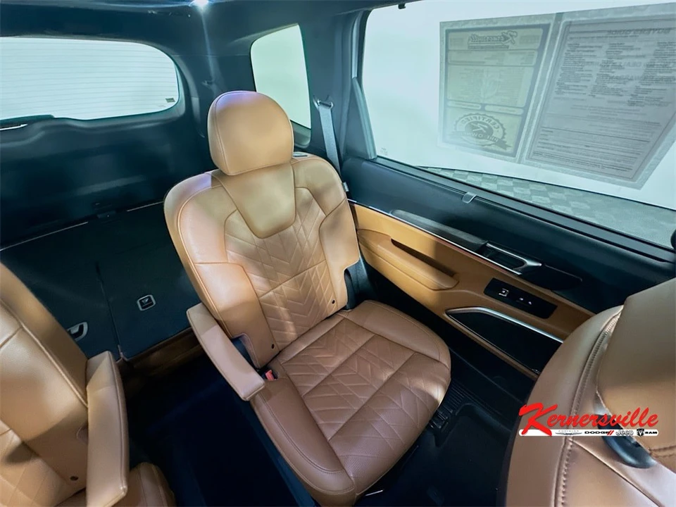 2024 Kia Telluride - Image 14 of 21
