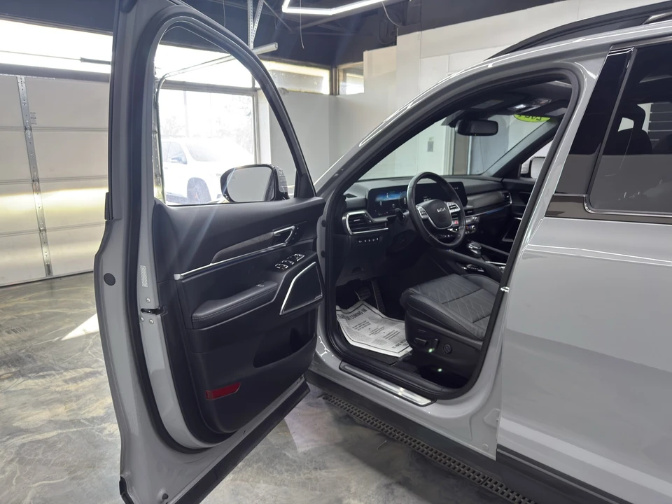 2024 Kia Telluride - Image 9 of 21