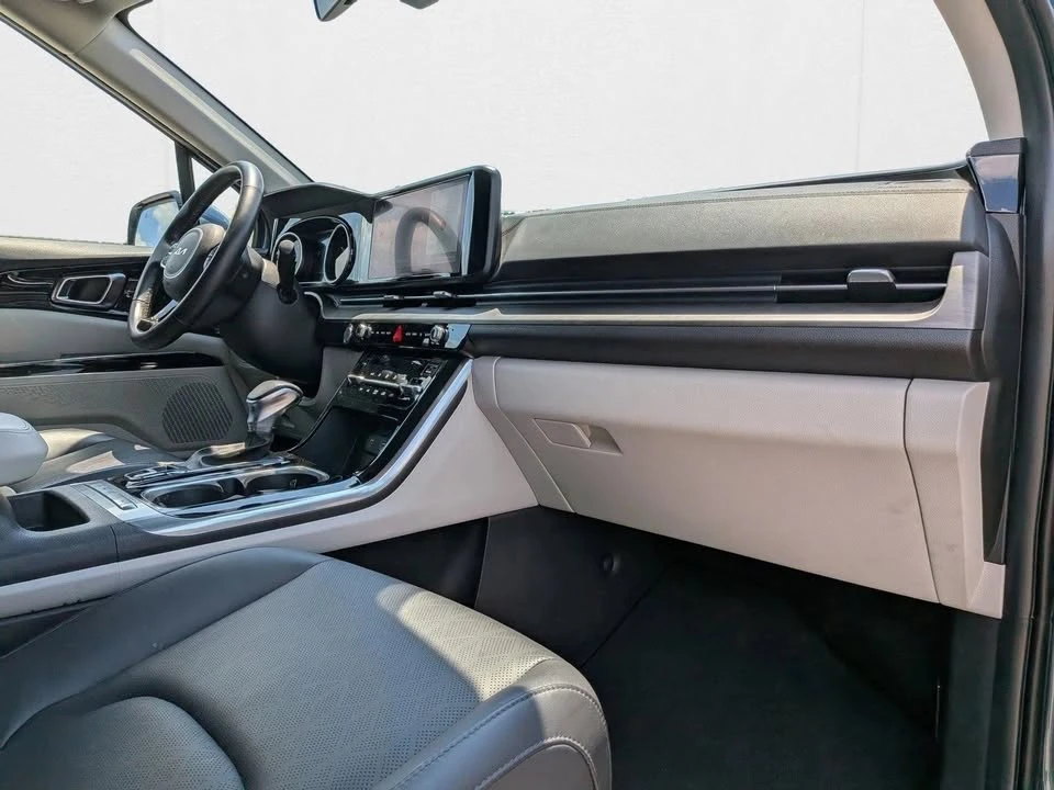 2024 Kia Carnival - Image 17 of 20