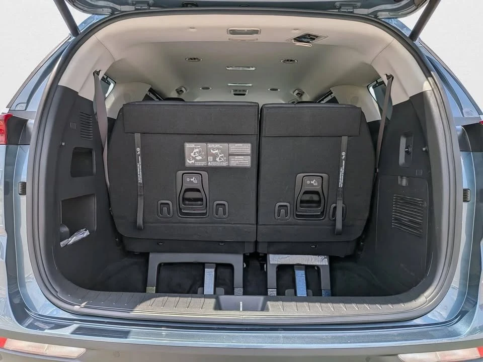 2024 Kia Carnival - Image 5 of 17