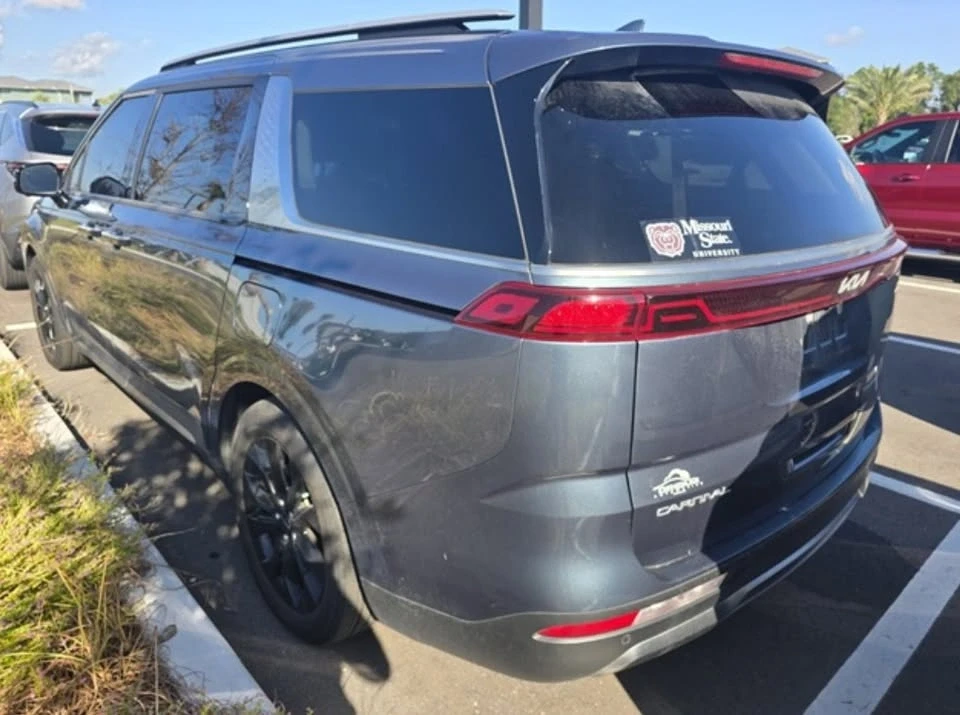 2024 Kia Carnival - Image 4 of 4