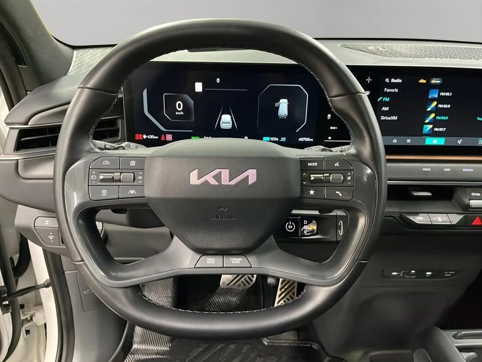 2024 Kia EV9 - Image 9 of 19
