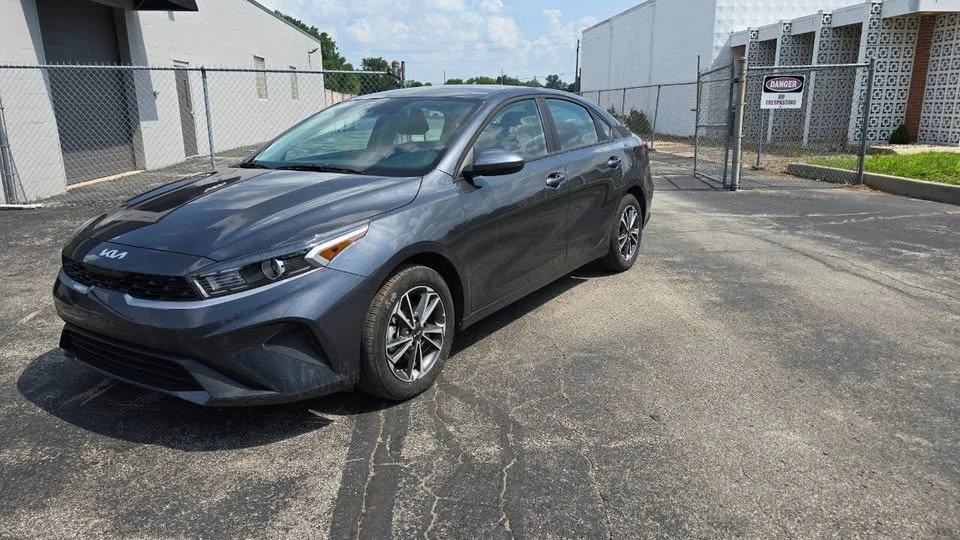 2024 Kia Forte - Image 6 of 17
