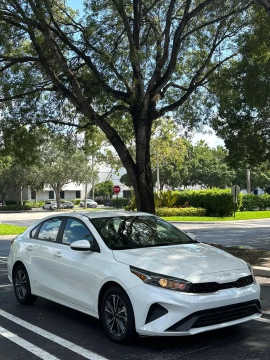 2024 Kia Forte - Image 3 of 9