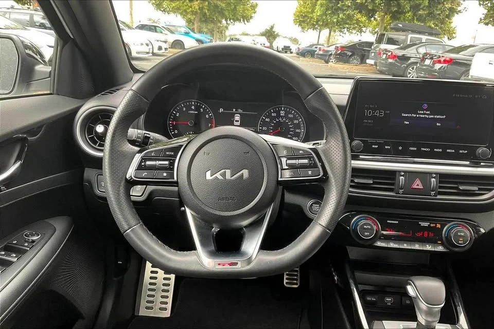 2024 Kia Forte - Image 5 of 19
