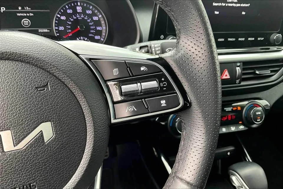 2024 Kia Forte - Image 11 of 19