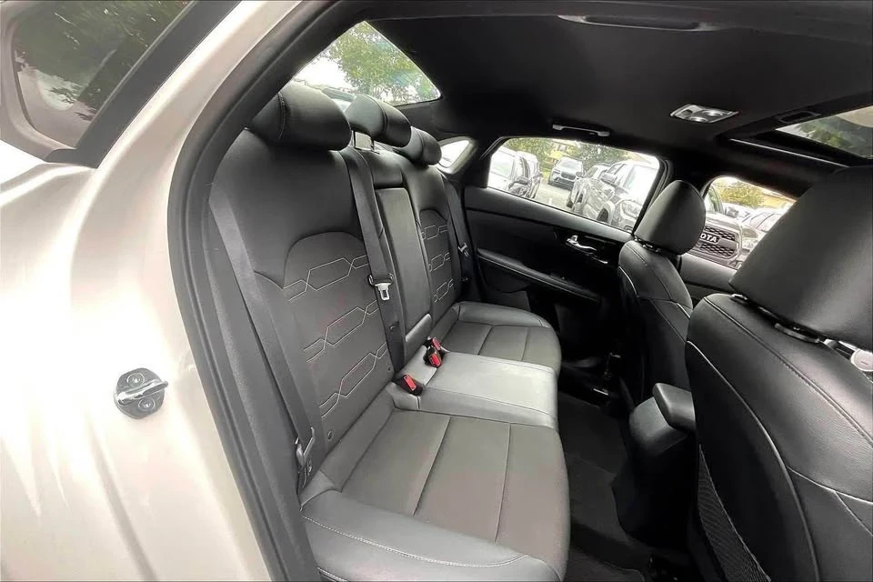 2024 Kia Forte - Image 3 of 19