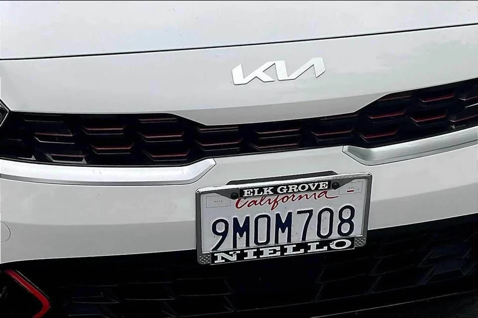2024 Kia Forte - Image 16 of 19