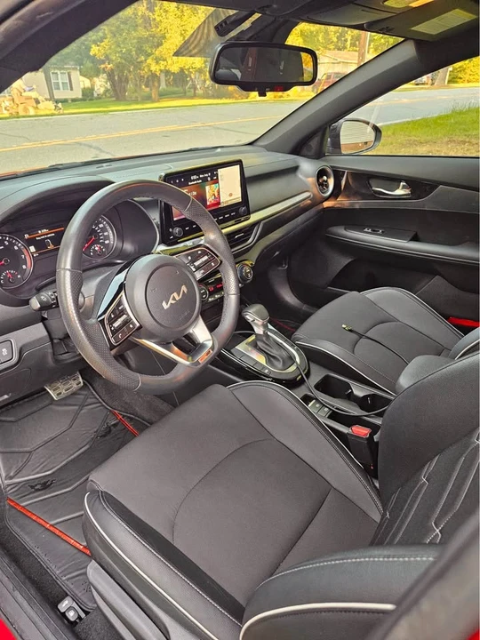 2024 Kia Forte - Image 5 of 12